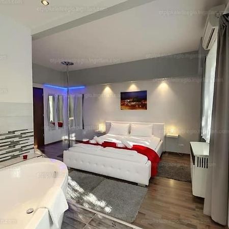Velnoek Luxus Apartman Makó Exteriér fotografie