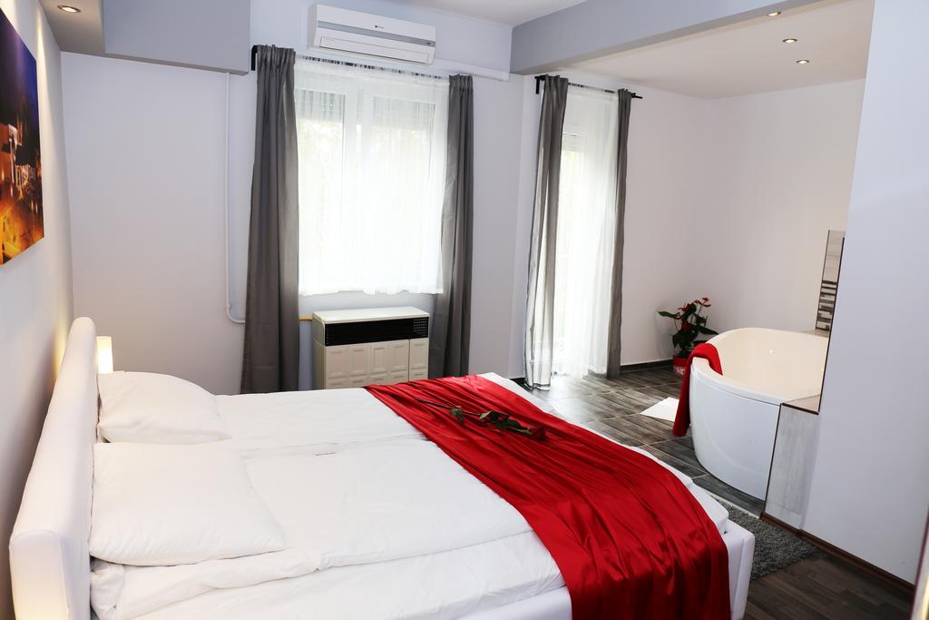 Velnoek Luxus Apartman Makó Exteriér fotografie